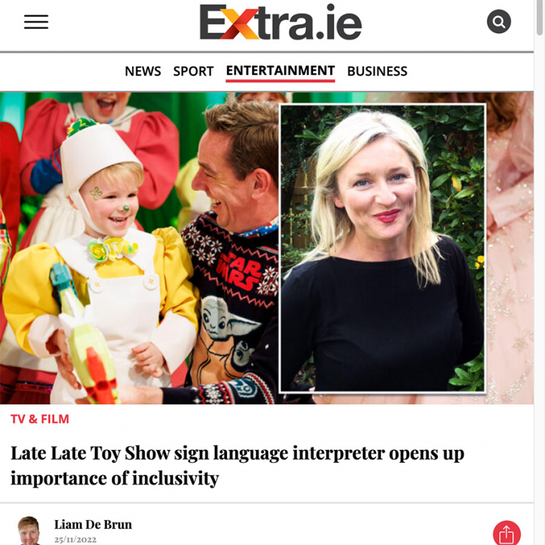 Late Late Toy Show Sign Language Interpreter Opens Up About Importance Of Inclusivity | Extra.ie LateLateToyShowSLinterpreterOpensUpAboutImportanceOfInclusivity 768x768